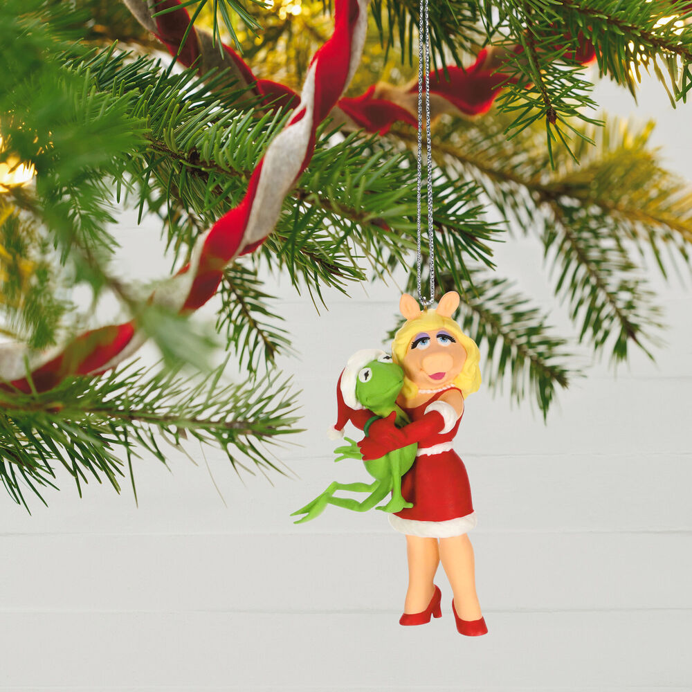2021 Hallmark Keepsake Ornament Disney The Muppets Kermit's Holiday Hug