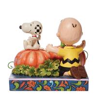 Peanuts by Jim Shore - Charlie Brown And Snoopy - Pumpkin Treats