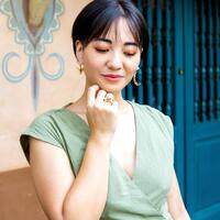 Disney Couture Kingdom - Aladdin - Genie Lamp in the Night Earrings Yellow Gold