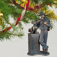 2021 Hallmark Keepsake Ornament - Disney Mickey Mouse Storytellers Statue