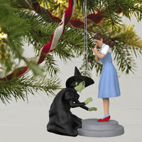 2021 Hallmark Keepsake Ornament - The Wizard of Oz Give Me Back My Slippers!
