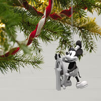 2021 Hallmark Keepsake Ornament - Disney Mickey's Movie Mouseterpieces Steamboat Willie