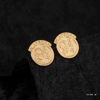 Harry Potter x Short Story Earrings - Platform 9 3/4 - Gold