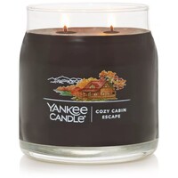 Yankee Candle Signature Medium Jar - Cozy Cabin Escape