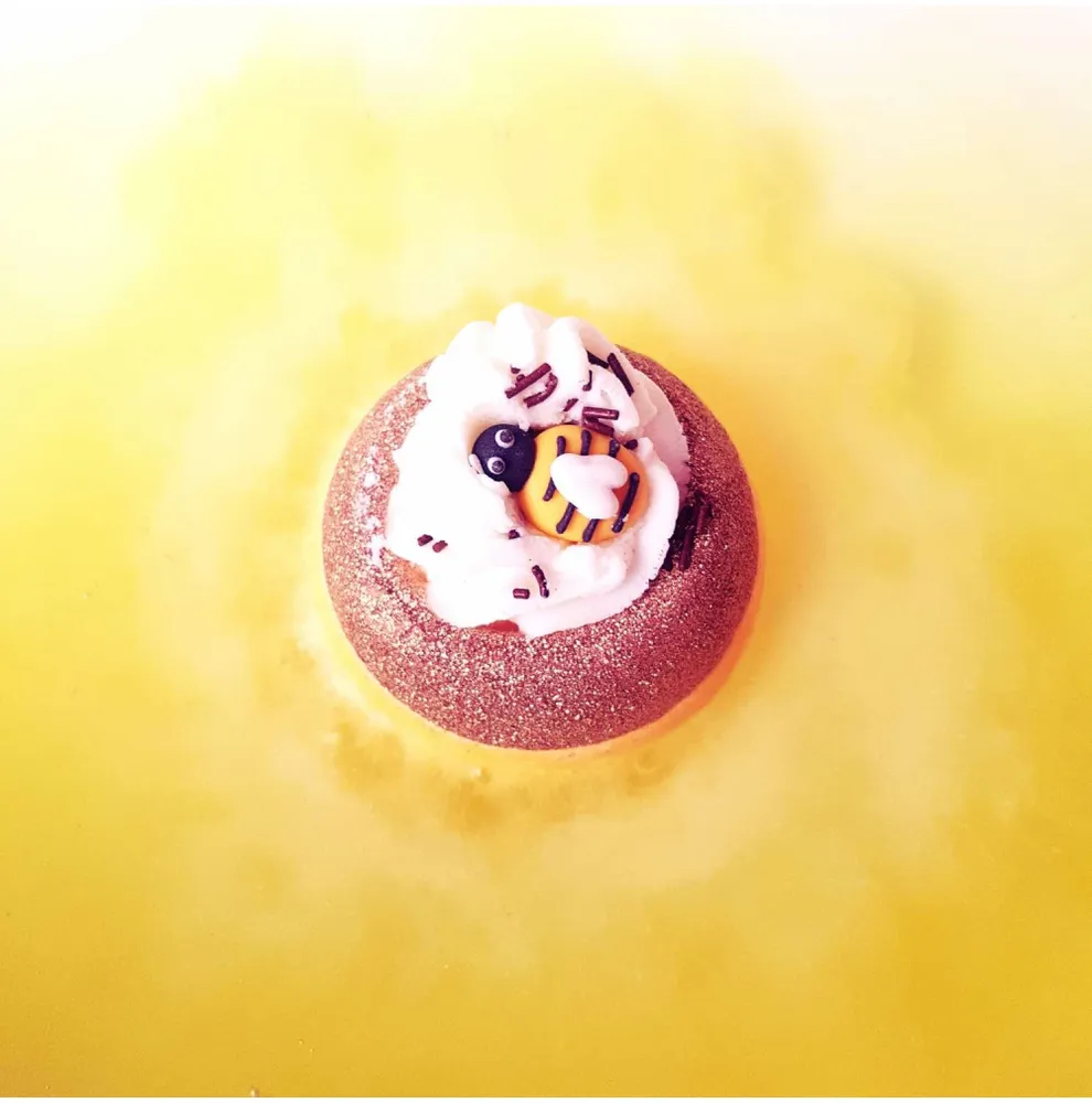 Bomb Cosmetics Bath Blaster - Honey Bee Mine