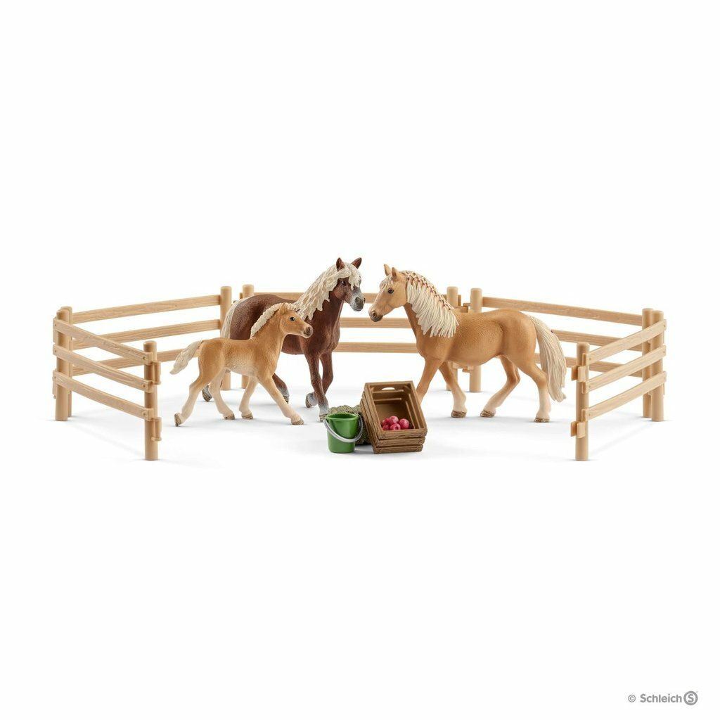 Schleich horse hotsell family sets