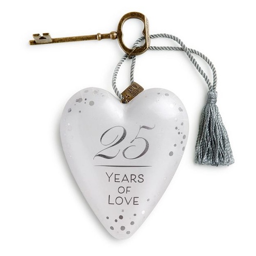 Art Hearts - 25 Years of Love