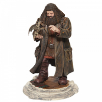 Wizarding World Of Harry Potter - Hagrid and Norberta Figurine