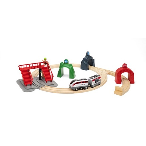 BRIO World - Smart Engine Set with Action Tunnels