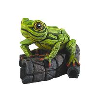 Edge Sculpture - Tree Frog