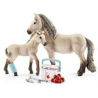 Schleich Horse Club - Horse Club Hannah’s First-aid Kit