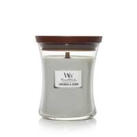 WoodWick Medium Candle - Lavender & Cedar